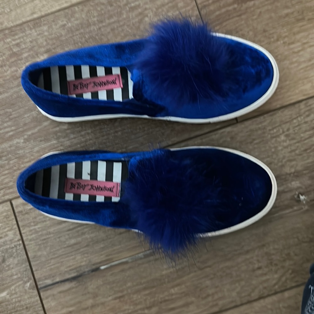 The FUNNEST shoes ever! Perfect condition